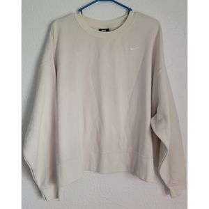 Nike Cream crewneck. Size 3x